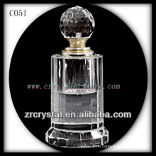 Schöne Kristallparfümflasche C051